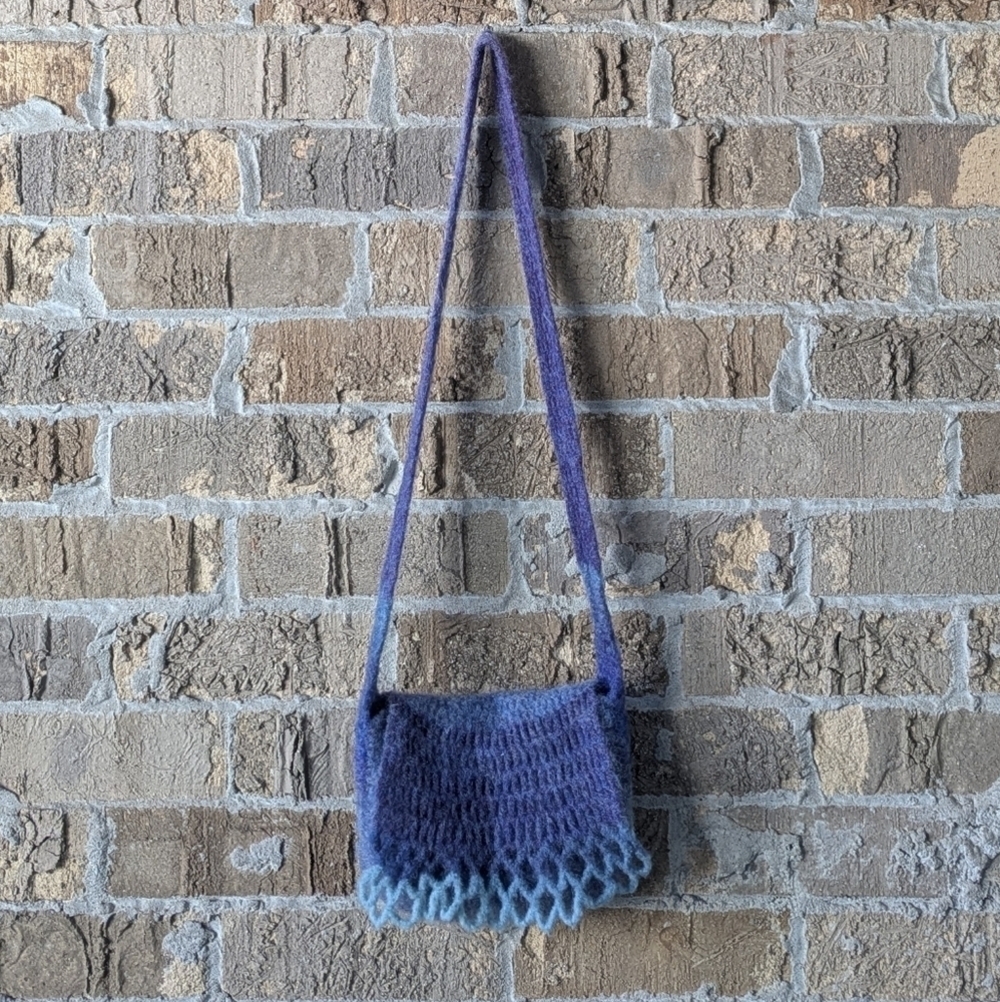 Handknit Boho Crossbody Bag Saddle Bag Lavender Lilac Sky Blue Wool - Picture 2 of 7